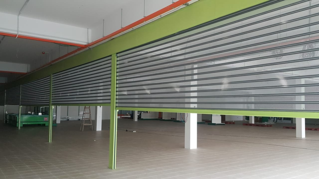 Pintu roller shutter Roller Shutter Automatik (Bermotor) oleh Encik Roller Shutter — pemasangan, baiki & servis